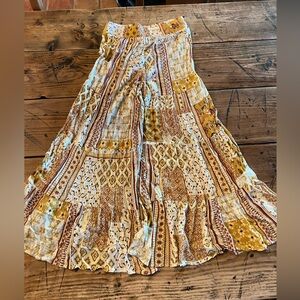 Easel wide leg lightweight pants size small